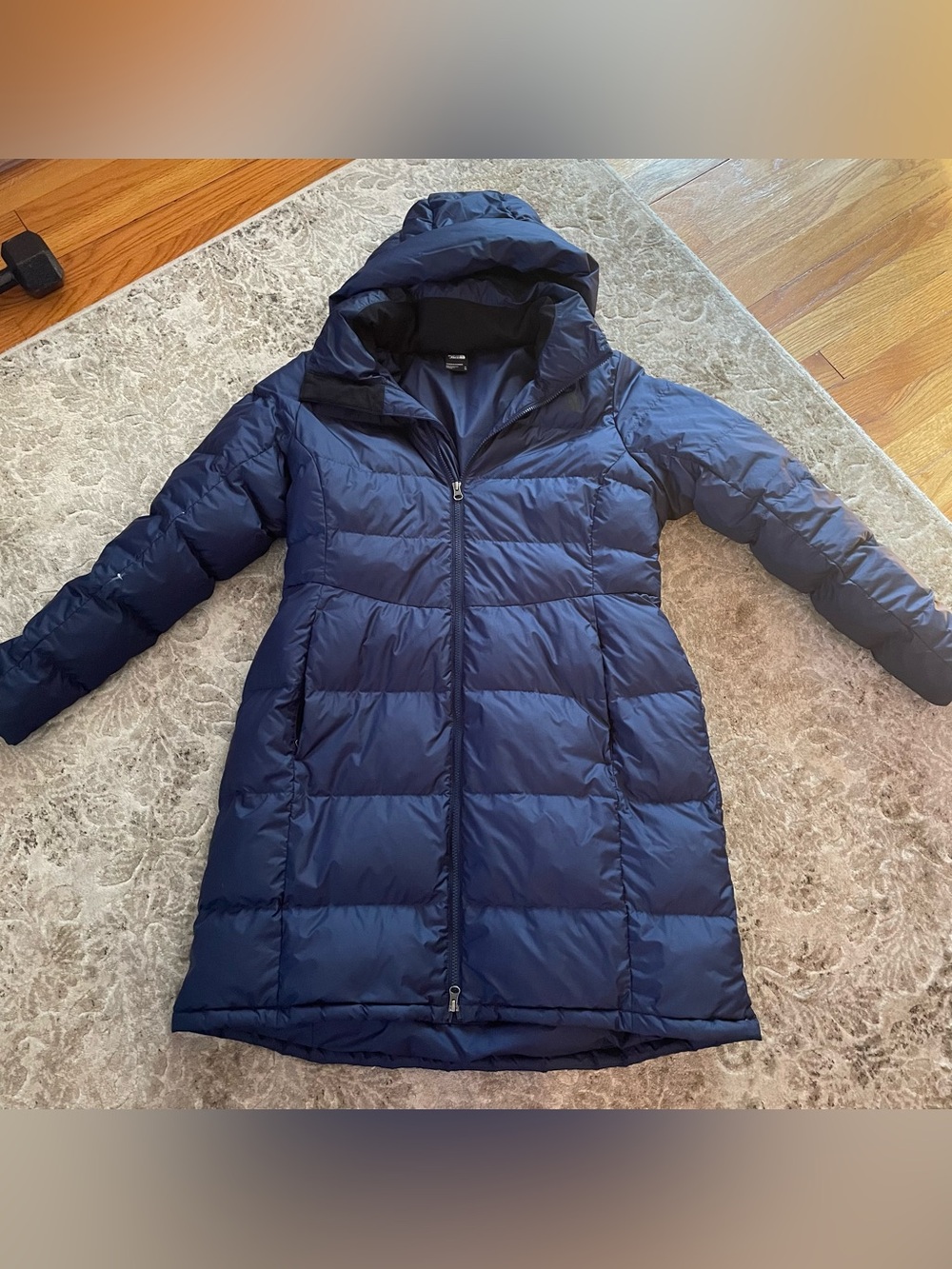 The North Face women’s Metropolis Parka in XL blue down fill EUC